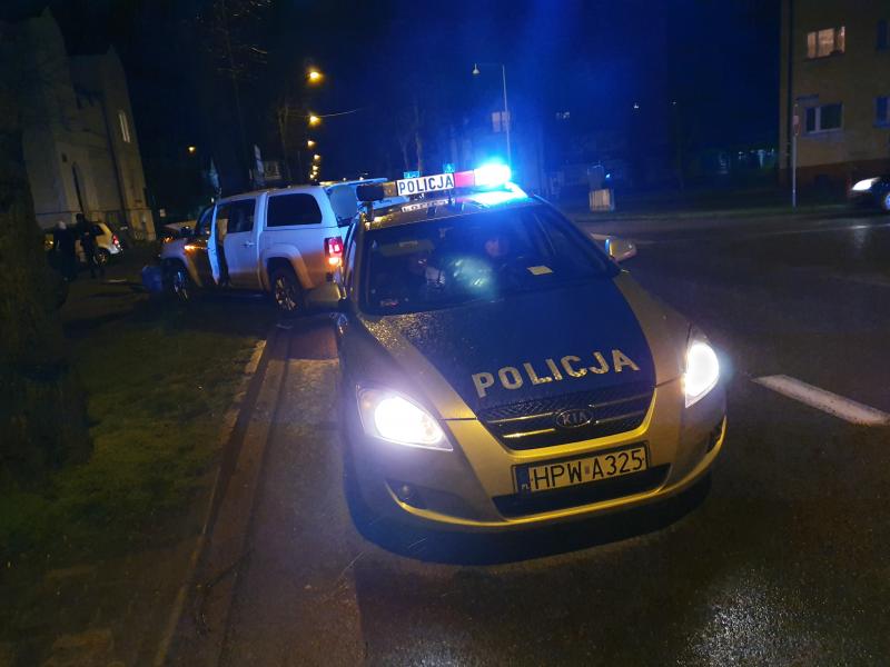 Kolizja w centrum Białogardu - zderzyły się dwa auta osobowe.