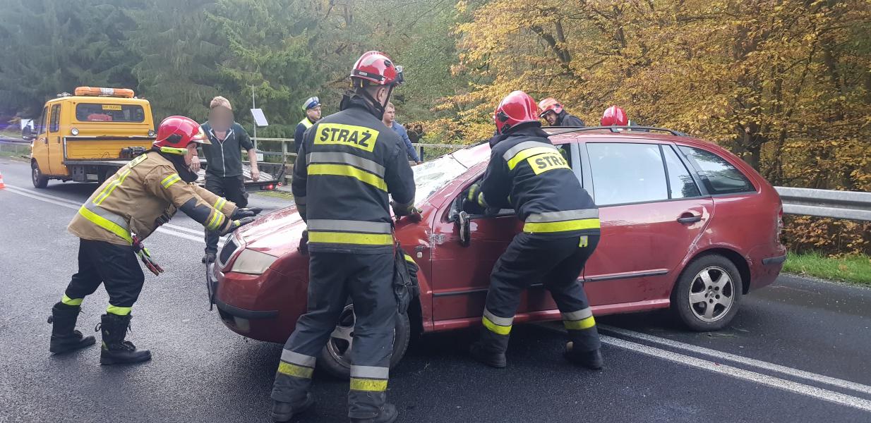 Dachowanie pod Tychówkiem - 40 latek ukarany mandatem karnym!