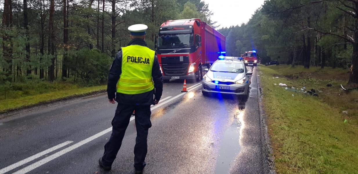 Dachowanie dwóch pojazdów - ranna kobieta w 6 miesiącu ciąży! ZDJĘCIA  