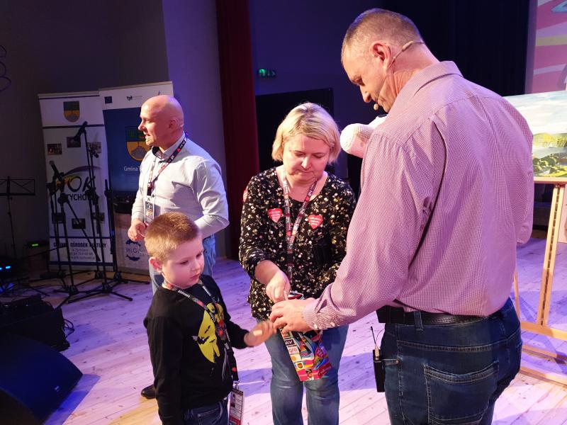 28. Finał WOŚP w Tychowie - zlicytowano złote serduszko.  Padł rekord zbiórki! ZDJĘCIA 