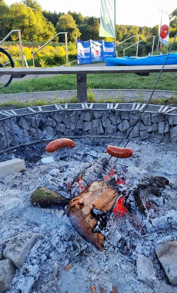 Płynęli, by pomóc Mauro – 12-godzinny maraton kajakowy na Parsęcie