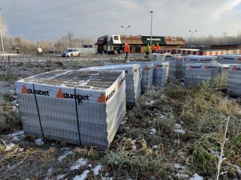 Budowa przejścia dla pieszych w okolicy restauracji McDonald’s   