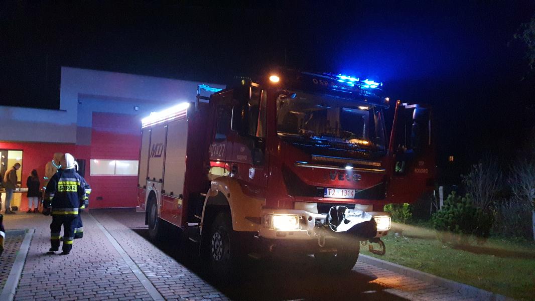 Powitanie nowego wozu ratowniczo gaśniczego w OSP Rogowo 