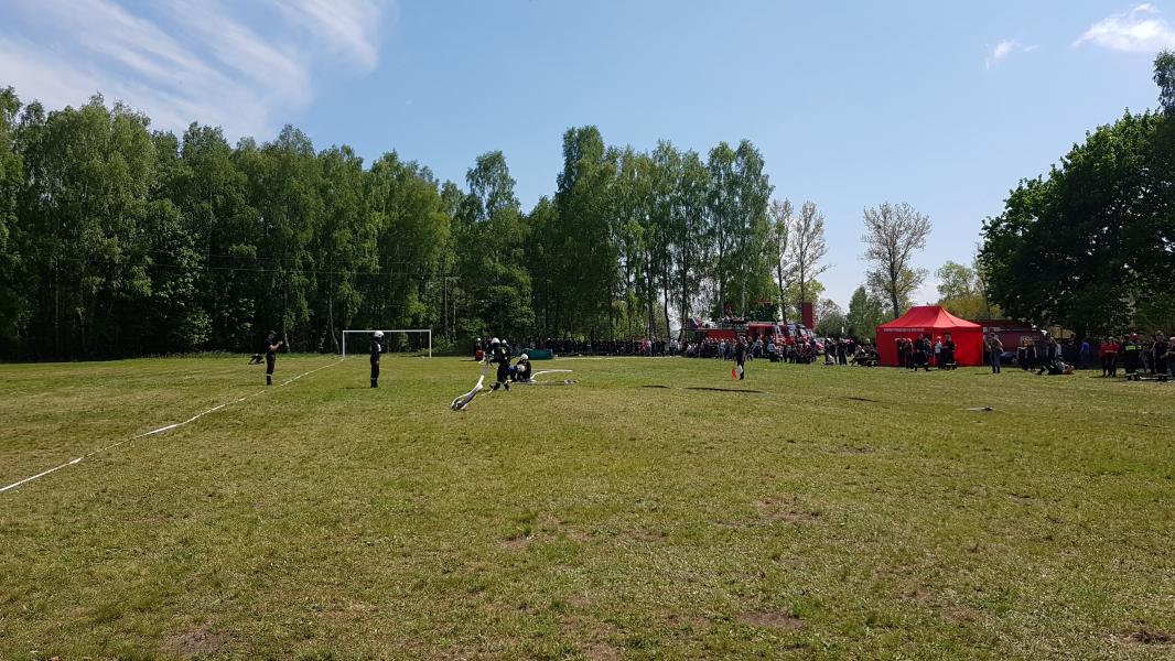 Zawody sportowo  - pożarnicze zakończył strażacki piknik.