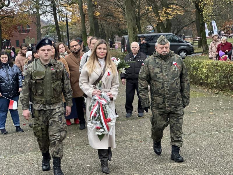 Wspólne świętowanie 107. rocznicy odzyskania niepodległości w Białogardzie