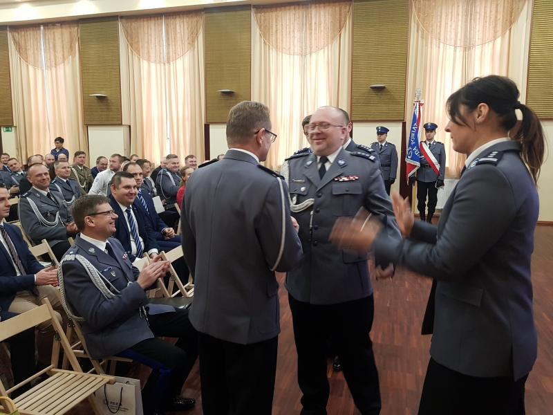 Odprawa Służbowa  i pożegnanie Komendanta Powiatowego Policji w Białogardzie - obszerna fotorelacja.