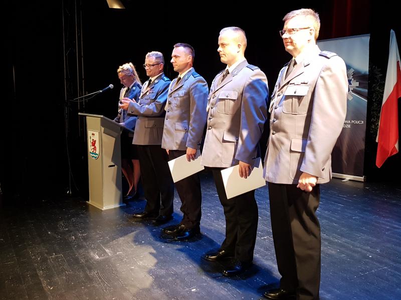Święto Policji Białogard 2018 - awanse służbowe (fotorelacja) 