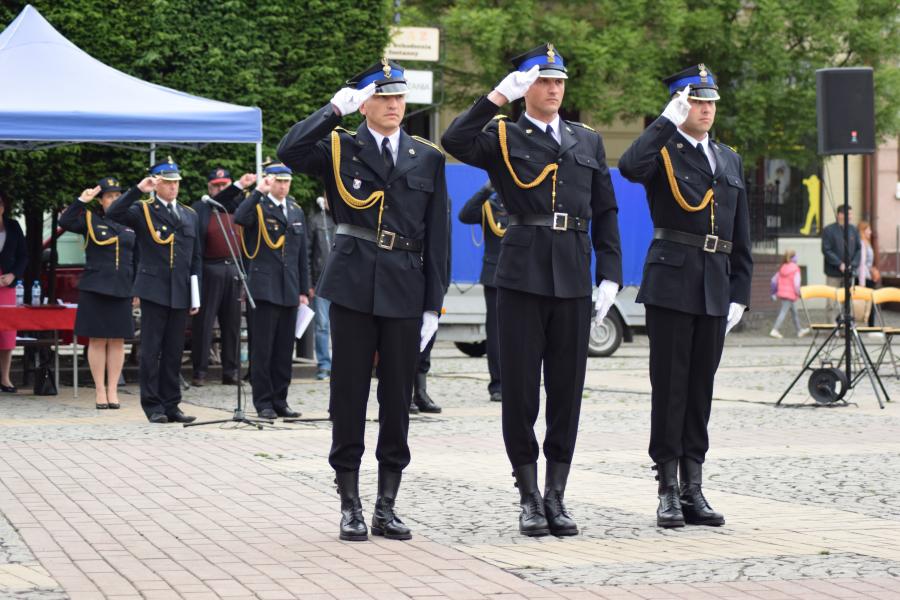 Powiatowe Obchody Dnia Strażaka w Białogardzie. Awanse i odznaczenia.