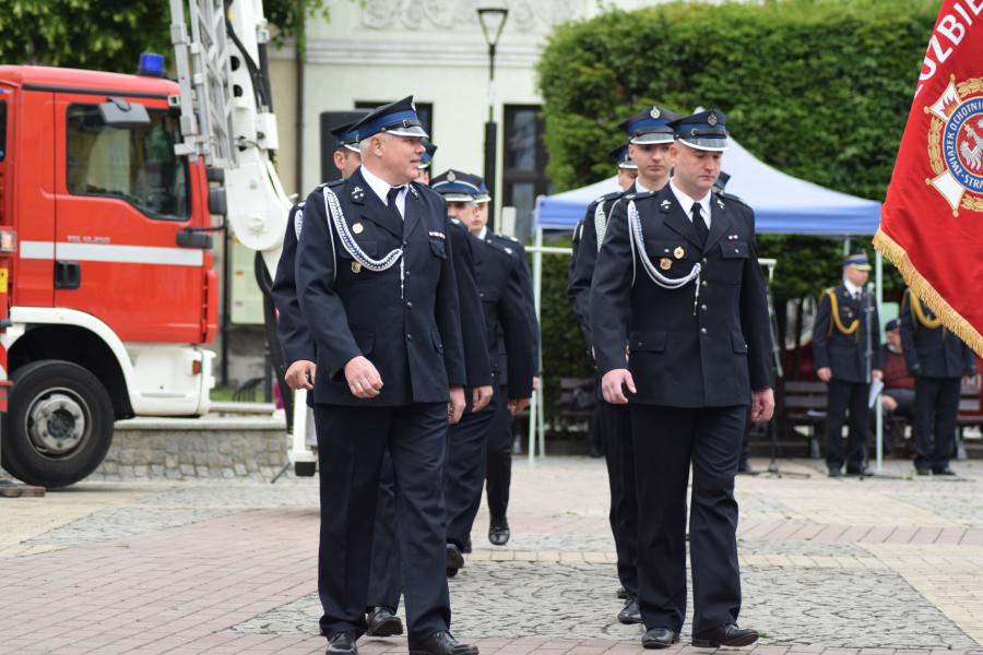 Powiatowe Obchody Dnia Strażaka w Białogardzie. Awanse i odznaczenia.