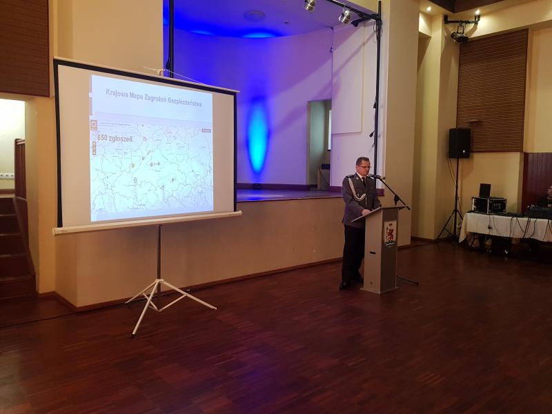 Odprawa Służbowa  i pożegnanie Komendanta Powiatowego Policji w Białogardzie - obszerna fotorelacja.