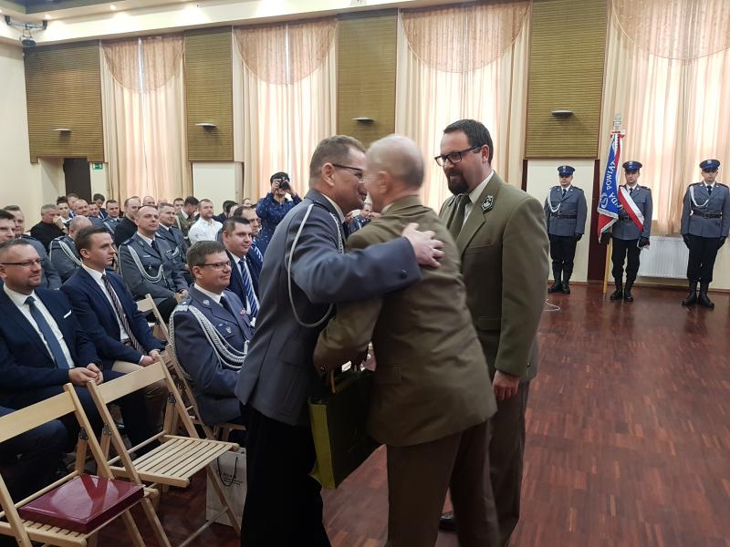 Odprawa Służbowa  i pożegnanie Komendanta Powiatowego Policji w Białogardzie - obszerna fotorelacja.