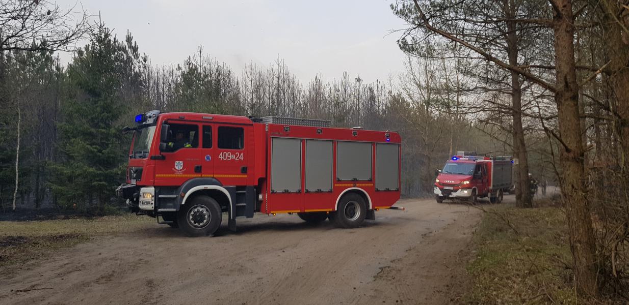 Ogromny pożar, z którym walczyło 26 zastępów straży pożarnej w tym ponad setka strażaków ! ZDJĘCIA 