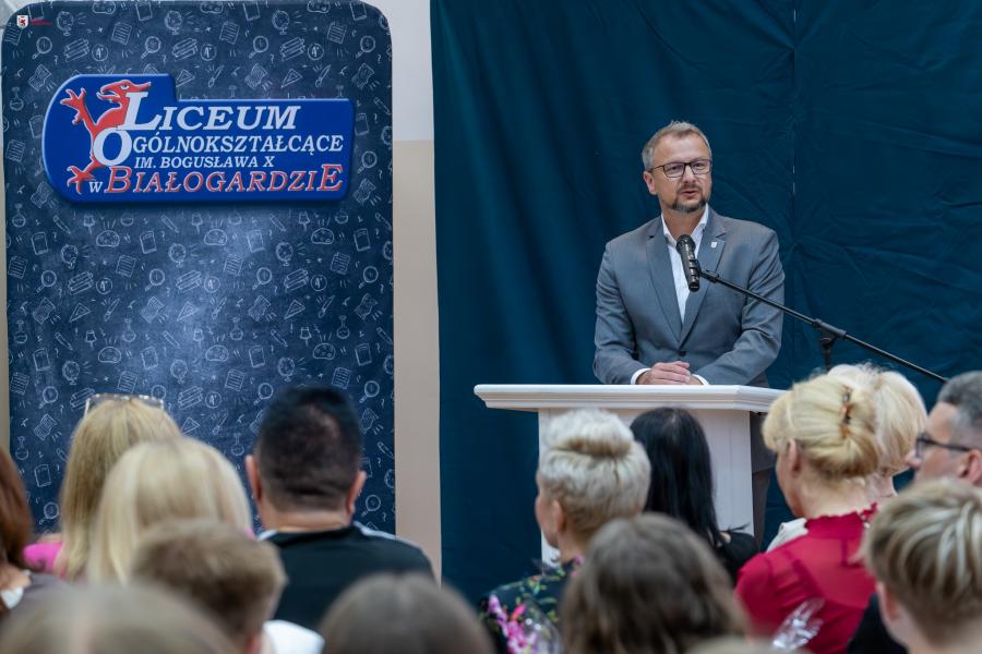 Uroczyste wręczenie nagród dla najlepszych uczniów LO im. Bogusława X w Białogardzie