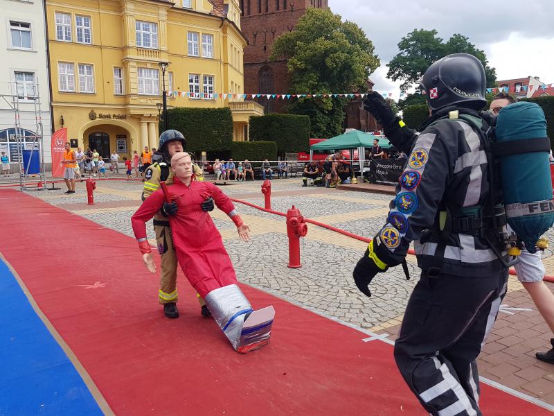 Strażackie zmagania na Placu Wolności w Białogardzie. Wyniki! Mega porcja zdjęć! 