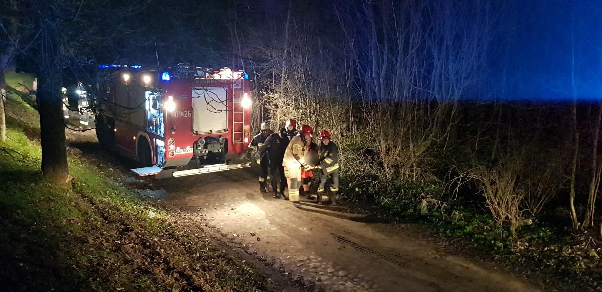 Poważny wypadek pod Białogardem! Ciężko ranny mężczyzna. ZDJĘCIA 