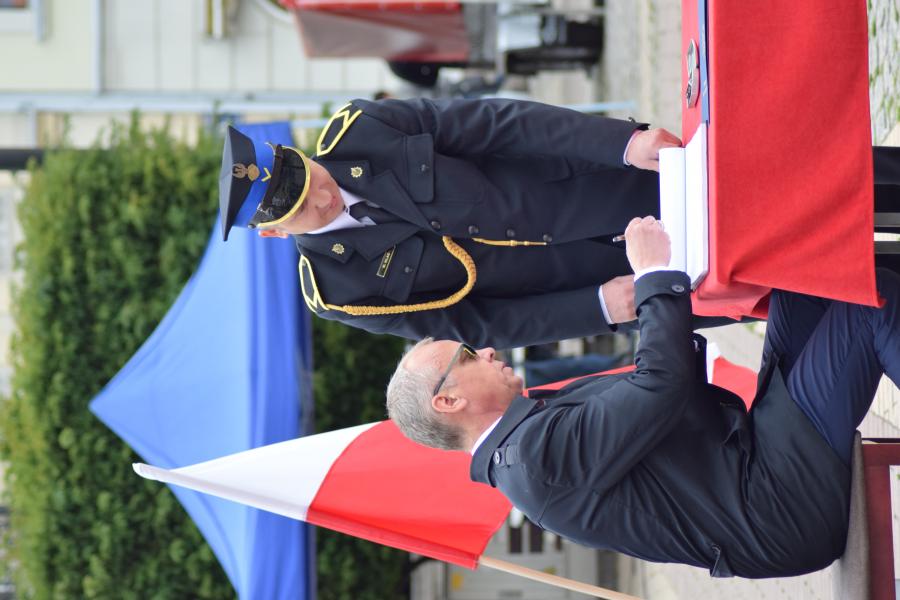 Powiatowe Obchody Dnia Strażaka w Białogardzie. Awanse i odznaczenia.