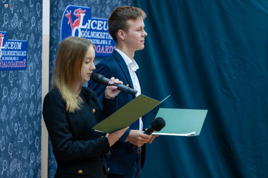 Uroczyste wręczenie nagród dla najlepszych uczniów LO im. Bogusława X w Białogardzie