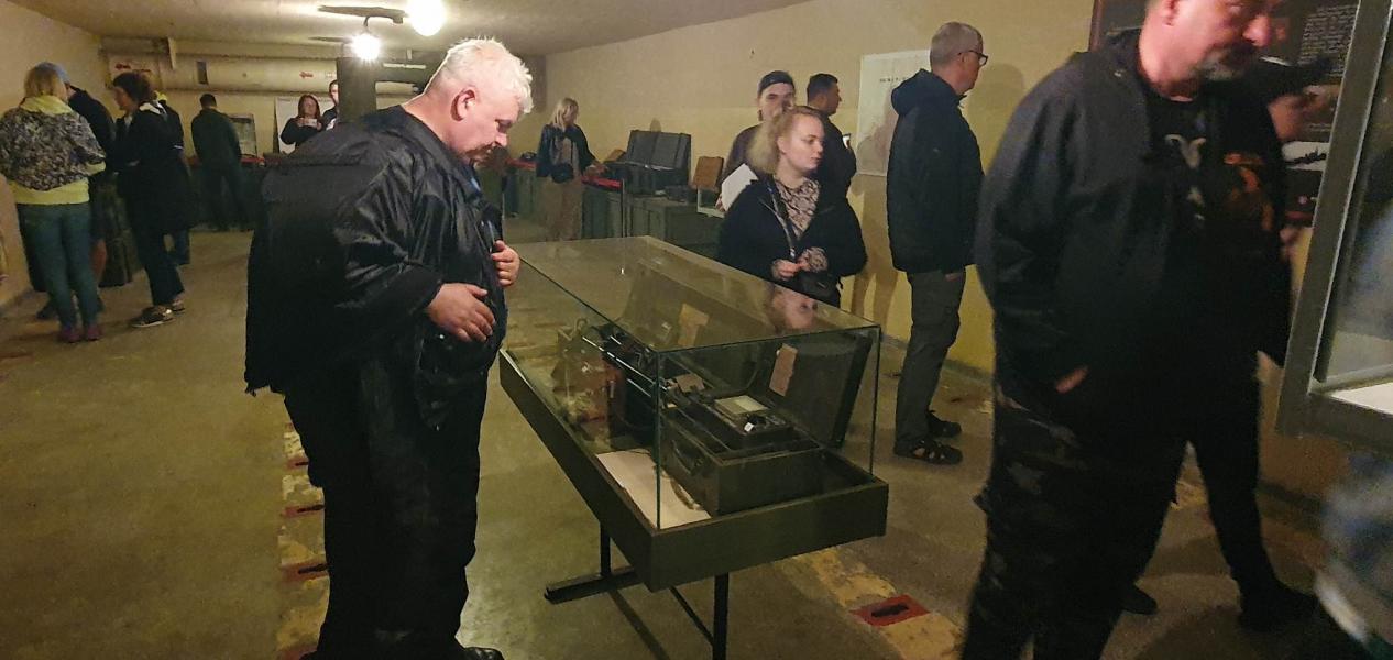 MUZEUM ZIMNEJ WOJNY PODBORSKO 3001 - Zwiedzanie z przewodnikiem przyciągnęło setki osób. 