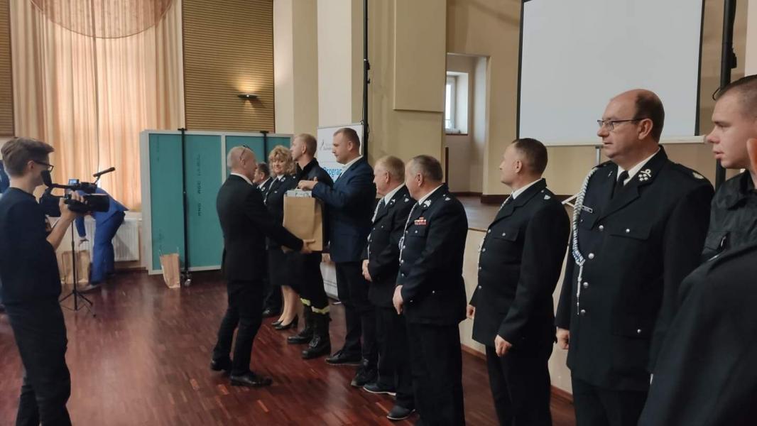 Tablety dla wszystkich jednostek OSP powiatu białogardzkiego - rusza system Czadzik.pl 