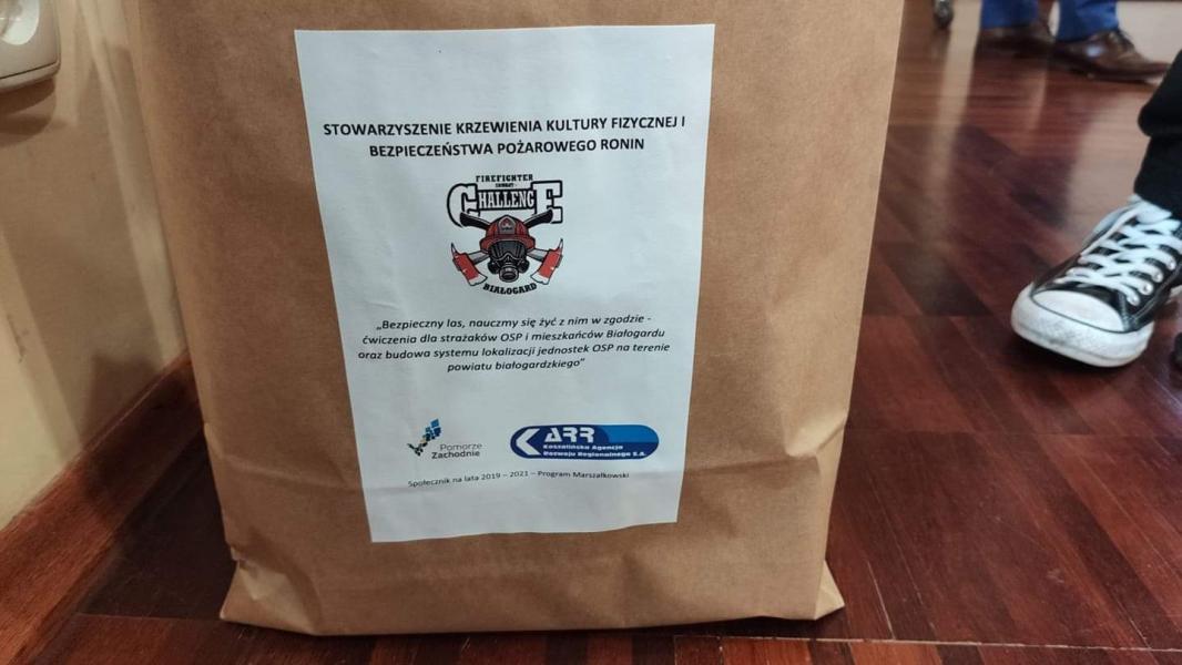 Tablety dla wszystkich jednostek OSP powiatu białogardzkiego - rusza system Czadzik.pl 