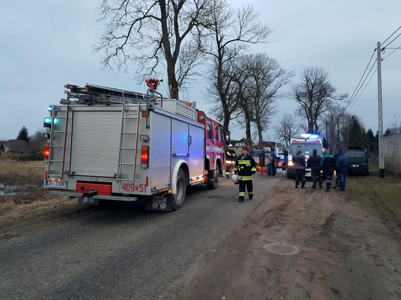 4 latek wbiegł pod koła Renault - trafił do szpitala w Koszalinie! 