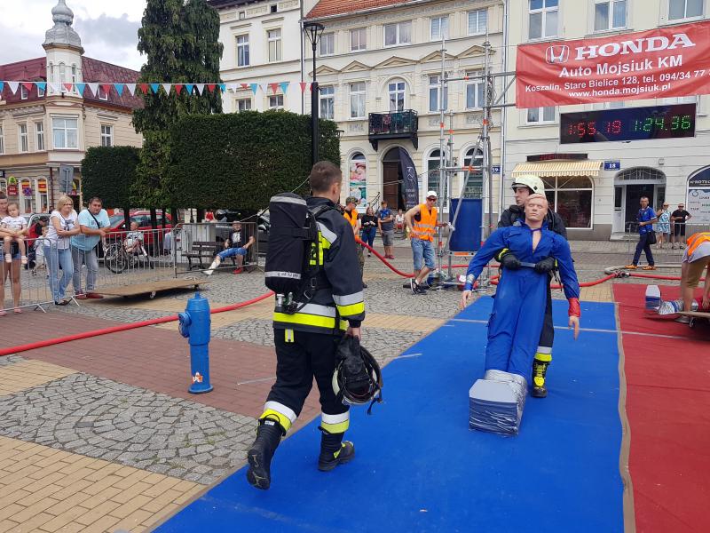 Strażackie zmagania na Placu Wolności w Białogardzie. Wyniki! Mega porcja zdjęć! 
