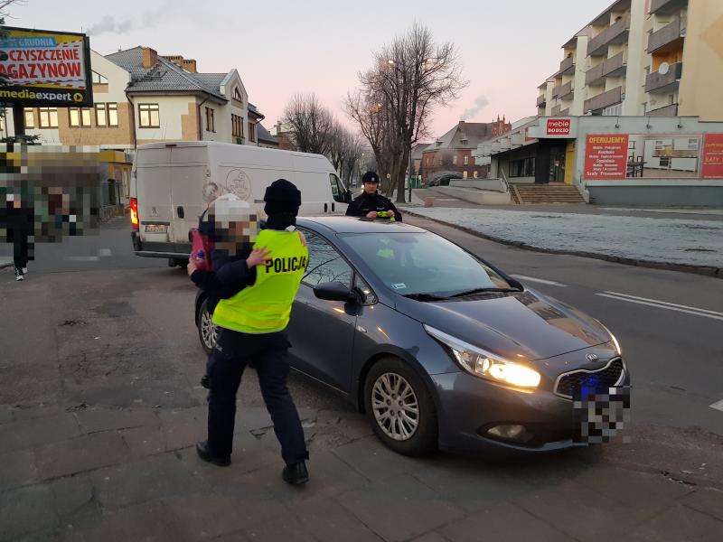 Potrącenie matki z dwójką dzieci na przejściu dla pieszych!
