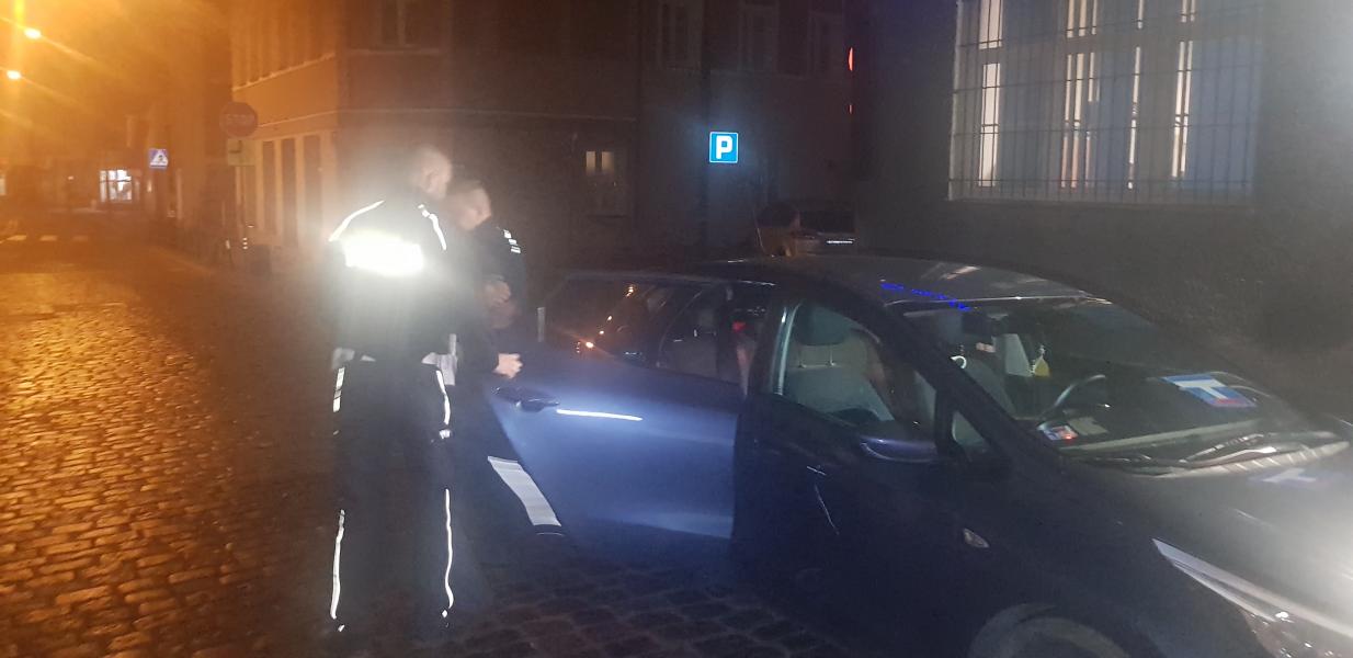 Policyjny pościg zakończył się w lesie - kierowca trafił do aresztu.