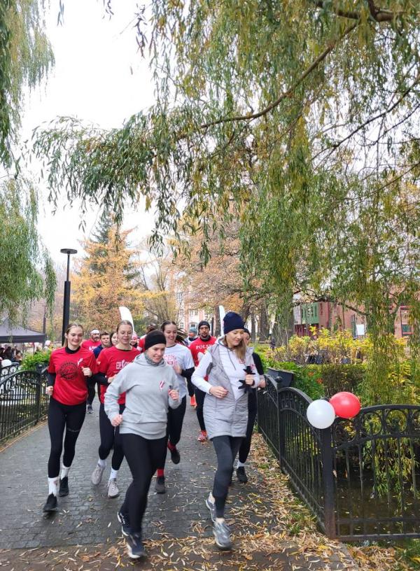 Niepodległość na sportowo – Białogard biegł w biało-czerwonych barwach