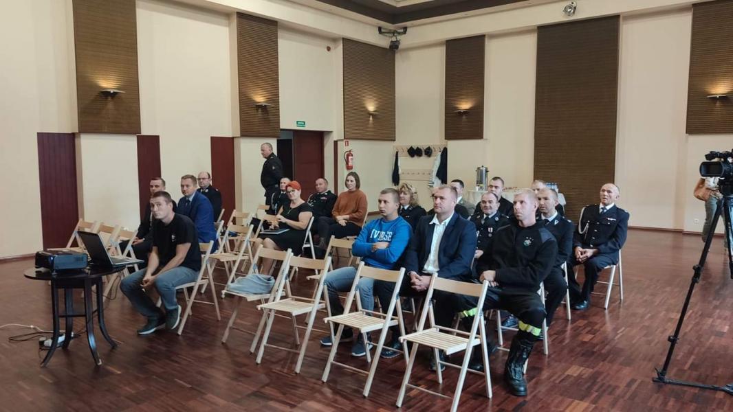 Tablety dla wszystkich jednostek OSP powiatu białogardzkiego - rusza system Czadzik.pl 