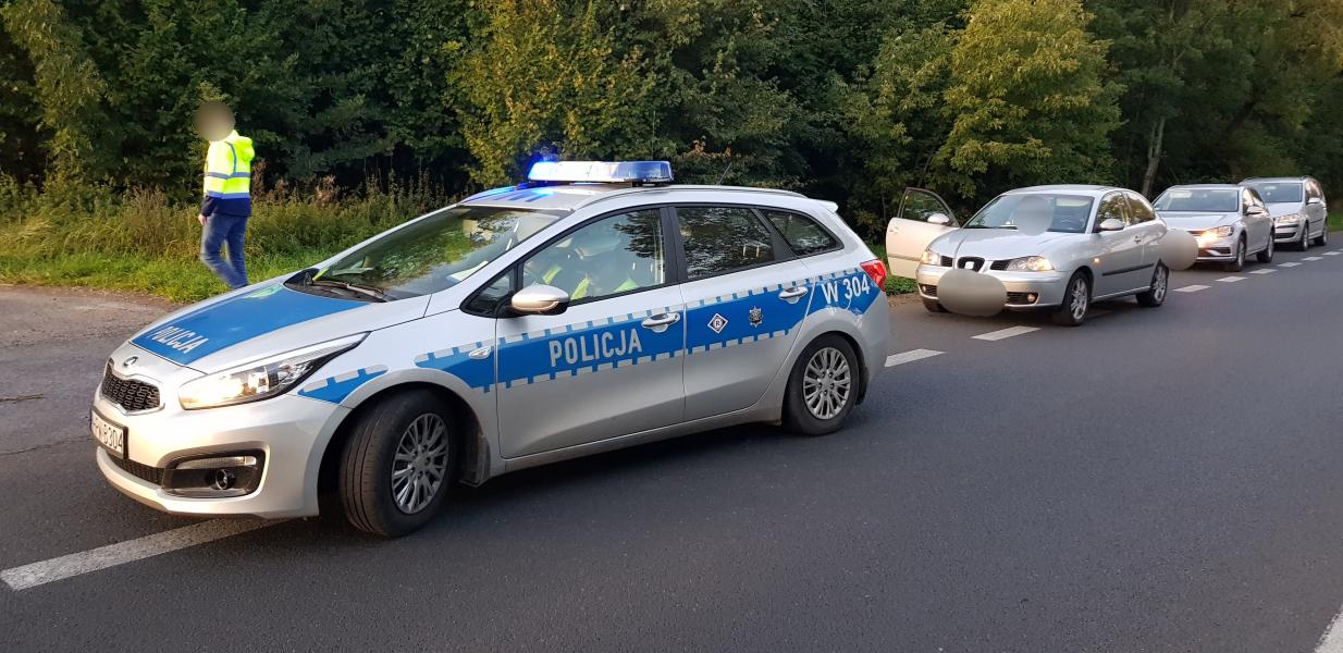 Pijany i bez uprawnień jechał do Szczecina - wpadł pod Białogardem i trafił do aresztu! ZDJĘCIA  