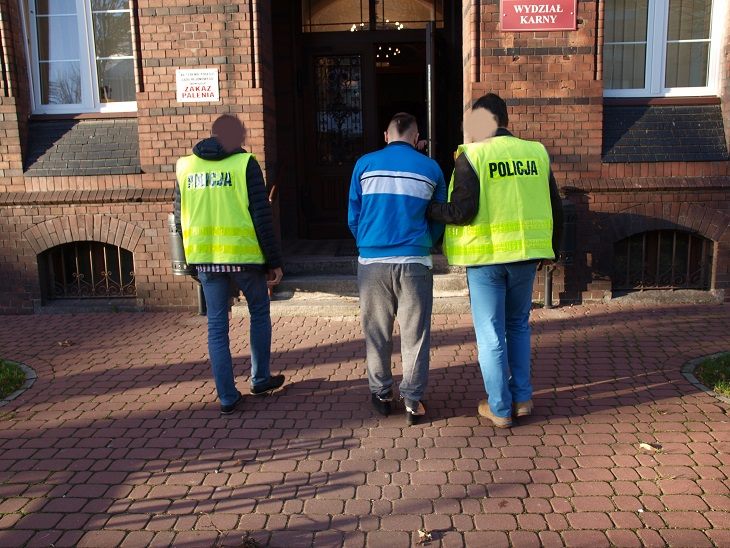 19-letni nożownik już za kratkami