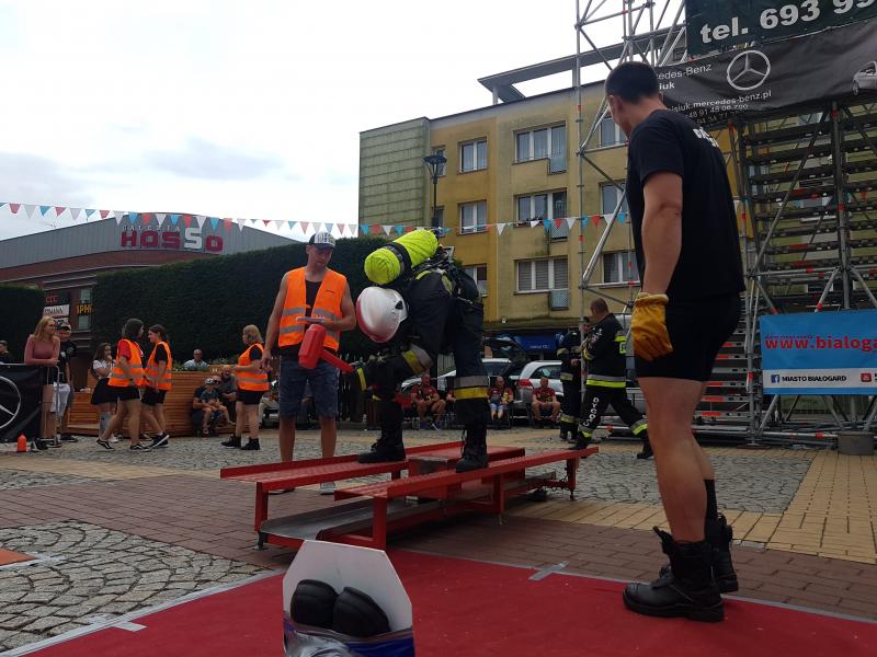 Strażackie zmagania na Placu Wolności w Białogardzie. Wyniki! Mega porcja zdjęć! 