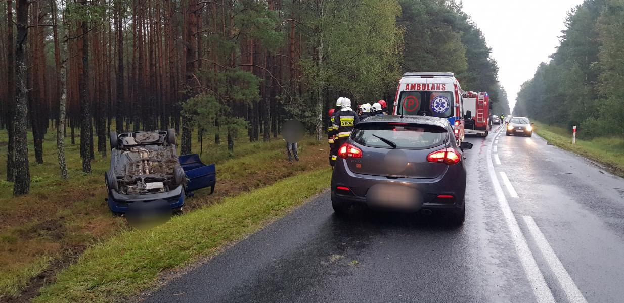 Dachowanie dwóch pojazdów - ranna kobieta w 6 miesiącu ciąży! ZDJĘCIA  