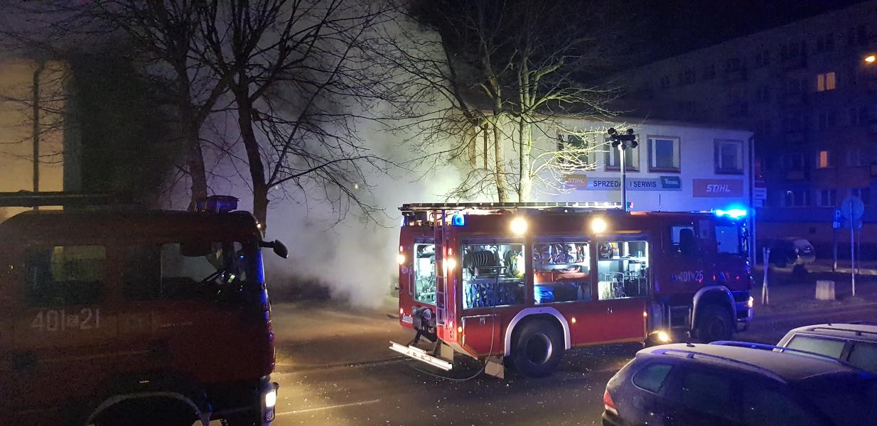 Uratował 4 letniego chłopca i jego tatę - sam trafił do szpitala.