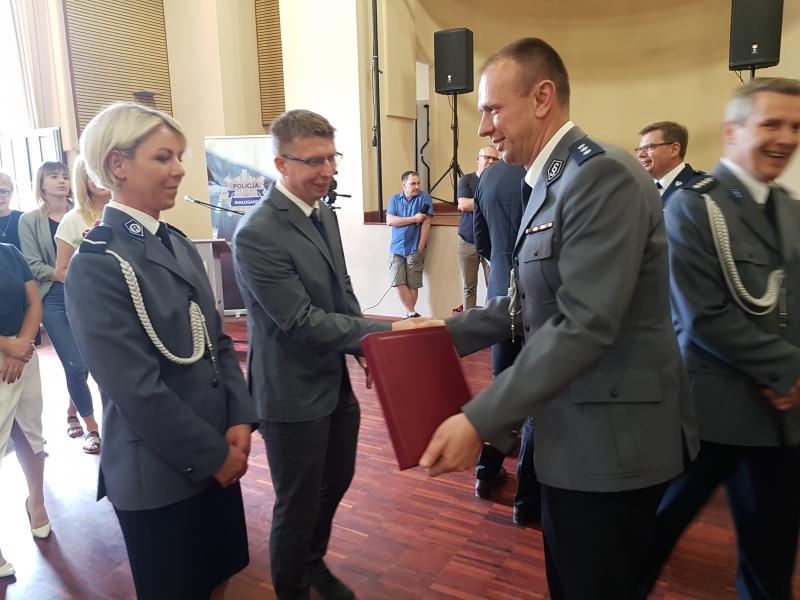 Uroczyste zaprzysiężenie nowego Komendanta Policji w Białogardzie. Obszerna fotorelacja!  