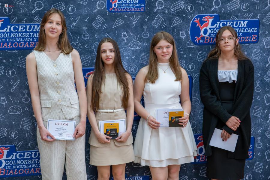 Uroczyste wręczenie nagród dla najlepszych uczniów LO im. Bogusława X w Białogardzie