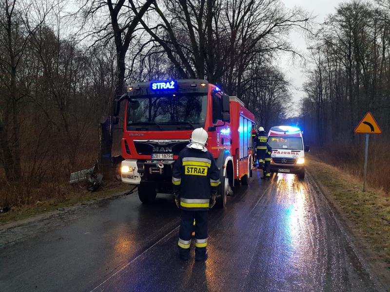 Wypadek drogowy pod Karlinem - 3 osoby ranne! 