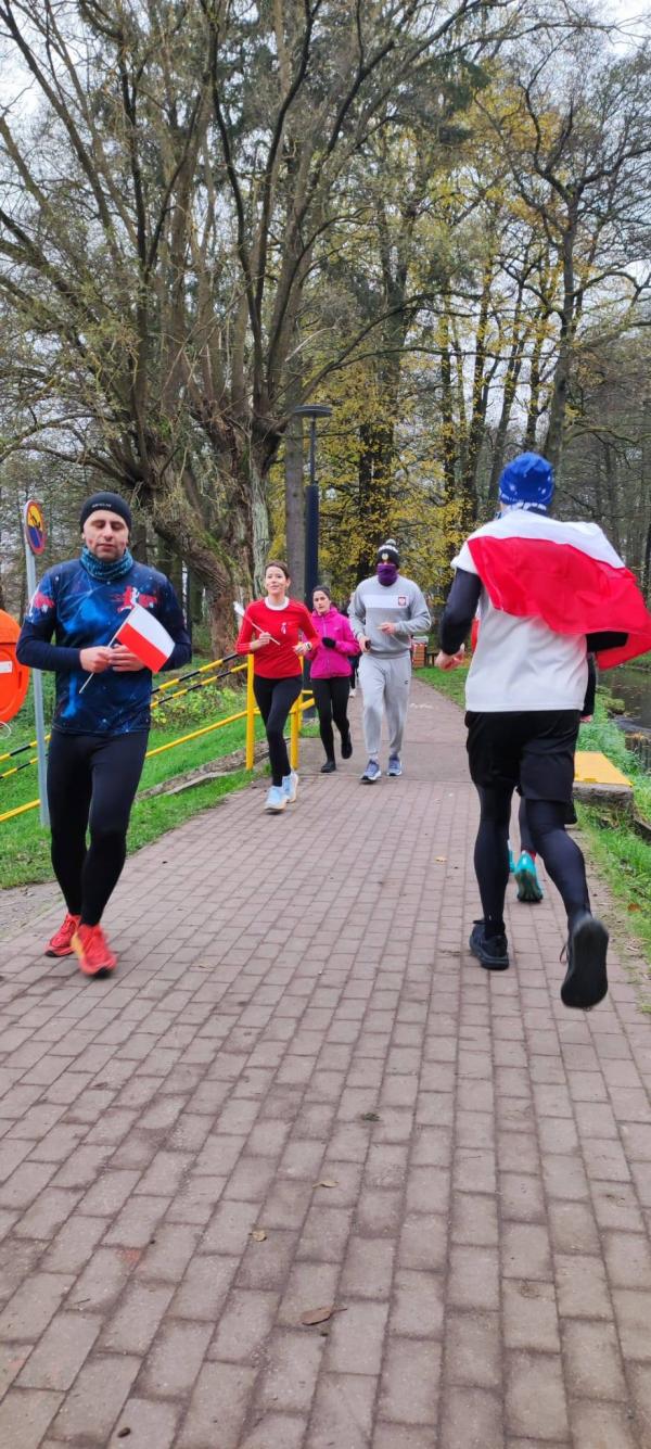 Niepodległość na sportowo – Białogard biegł w biało-czerwonych barwach