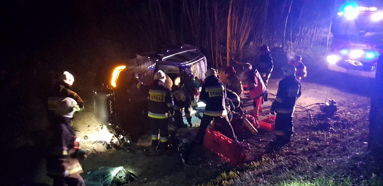 Poważny wypadek pod Białogardem! Ciężko ranny mężczyzna. ZDJĘCIA 