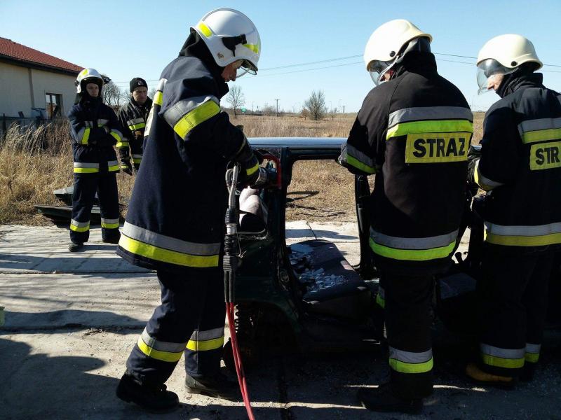 Strażacy z powiatu białogardzkiego podnoszą swoje umiejętności! Obszerna fotorelacja. 