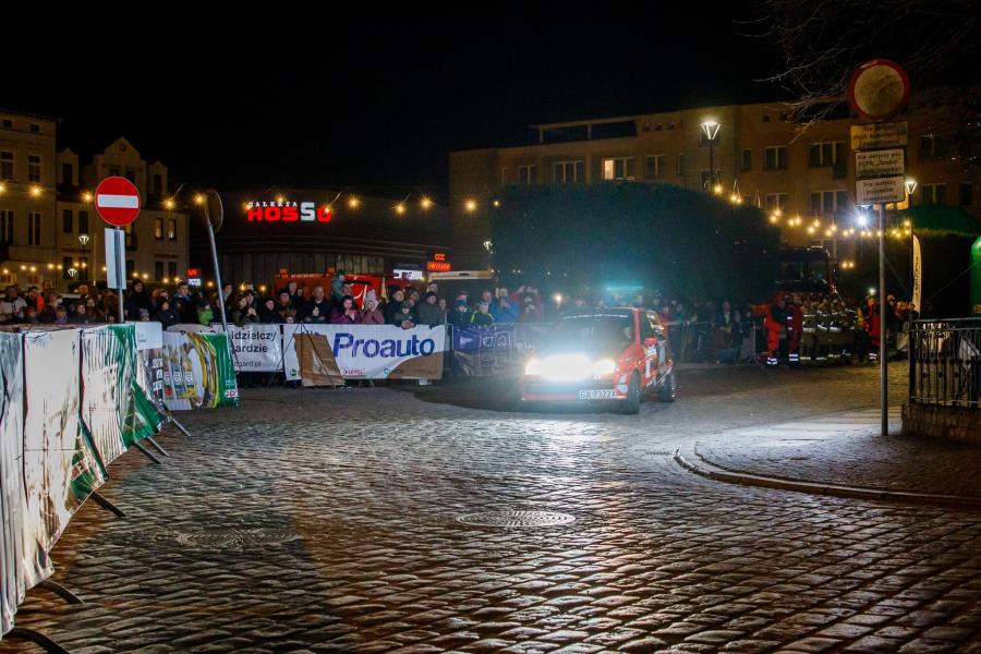 Rajd Monte Karlino: Nowa Era Startów Seryjnymi Samochodami