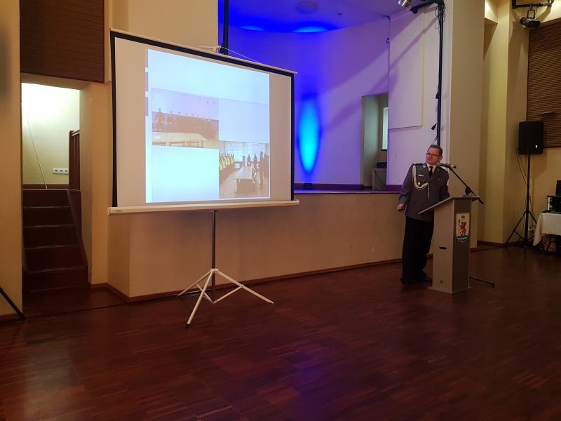 Odprawa Służbowa  i pożegnanie Komendanta Powiatowego Policji w Białogardzie - obszerna fotorelacja.