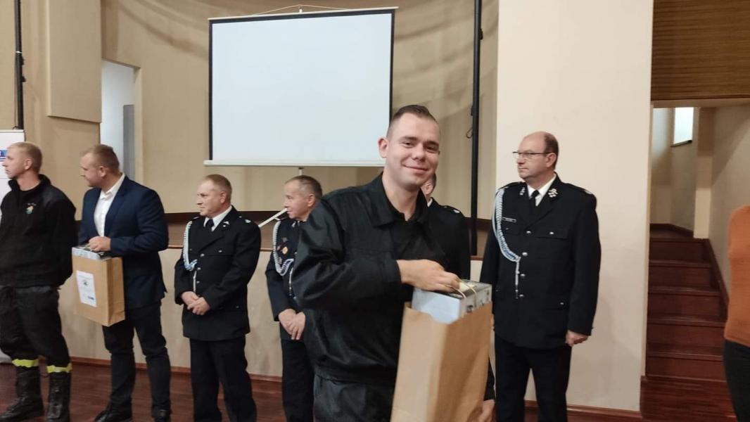 Tablety dla wszystkich jednostek OSP powiatu białogardzkiego - rusza system Czadzik.pl 