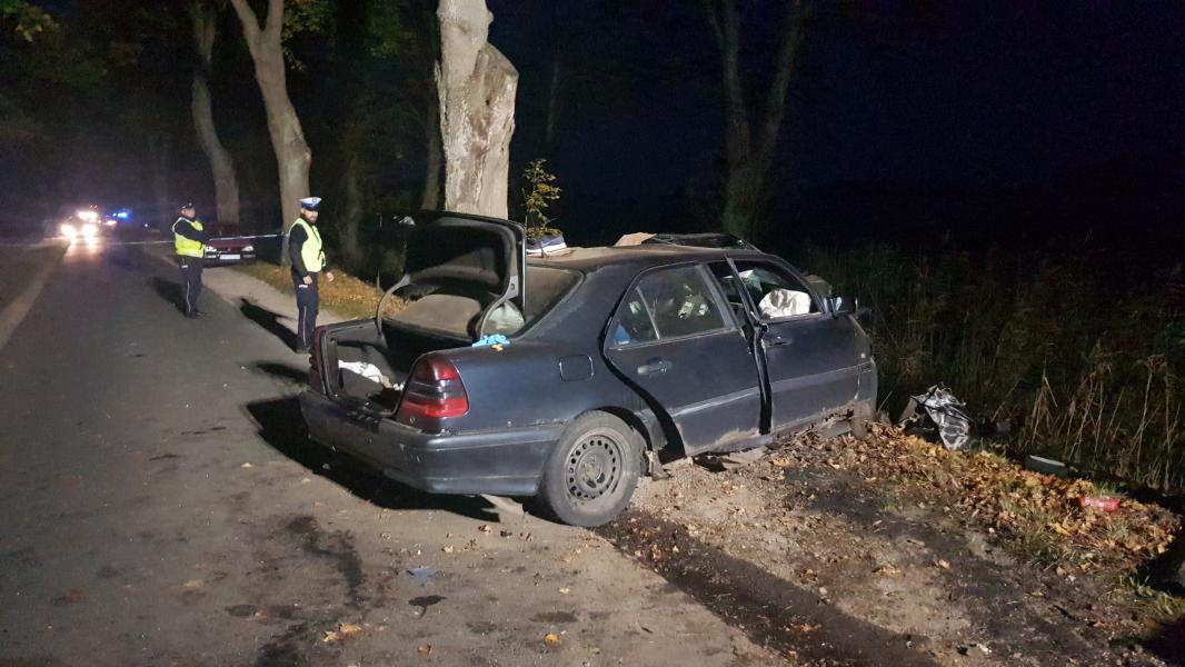 Tragiczny wypadek pod Białogardem - 3 osoby poniosły śmierć! 