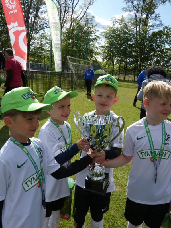 Srebrny medal SP1 Białogard w Pucharze Tymbarku.