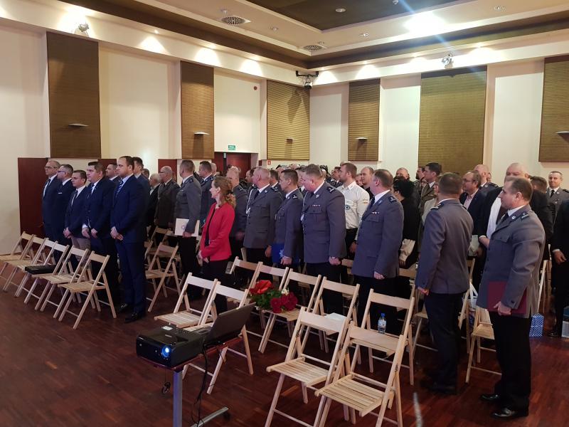 Odprawa Służbowa  i pożegnanie Komendanta Powiatowego Policji w Białogardzie - obszerna fotorelacja.