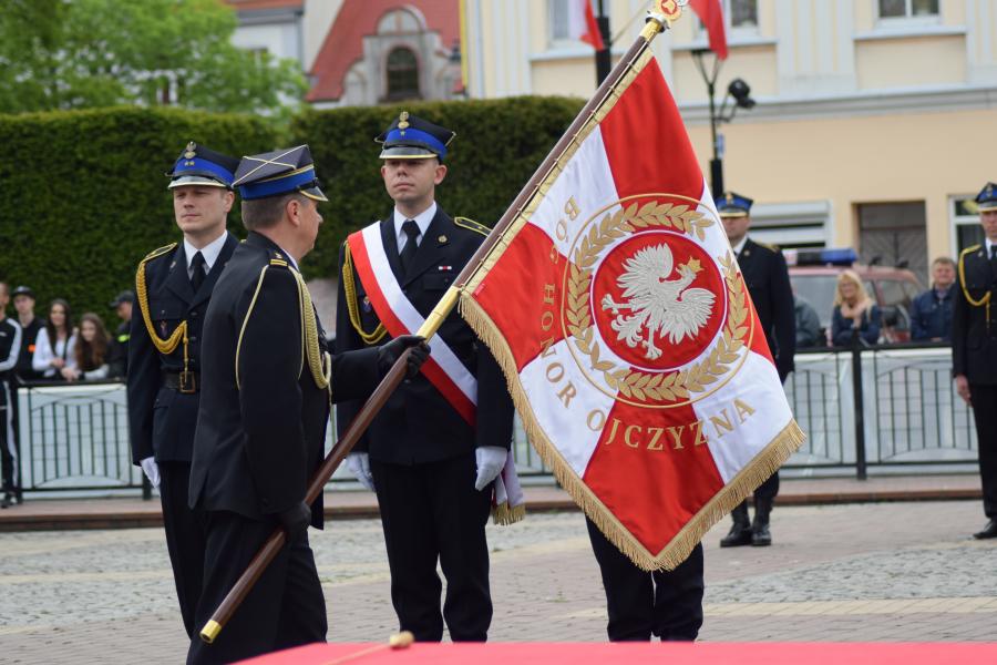 Powiatowe Obchody Dnia Strażaka w Białogardzie. Awanse i odznaczenia.