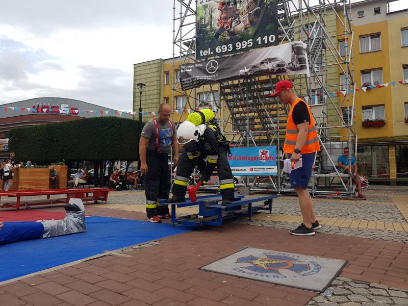 Strażackie zmagania na Placu Wolności w Białogardzie. Wyniki! Mega porcja zdjęć! 