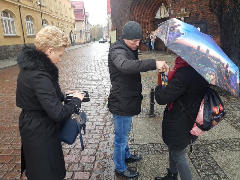 Wielka Orkiestra Świątecznej Pomocy od rana gra w Białogardzie. Wielki finał dziś 17:00 hala przy LO Zapraszamy!  